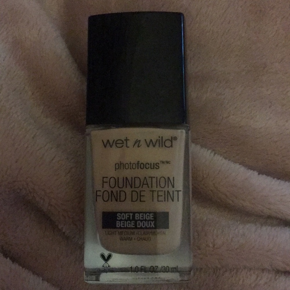 Wet n Wild photo focus foundation
